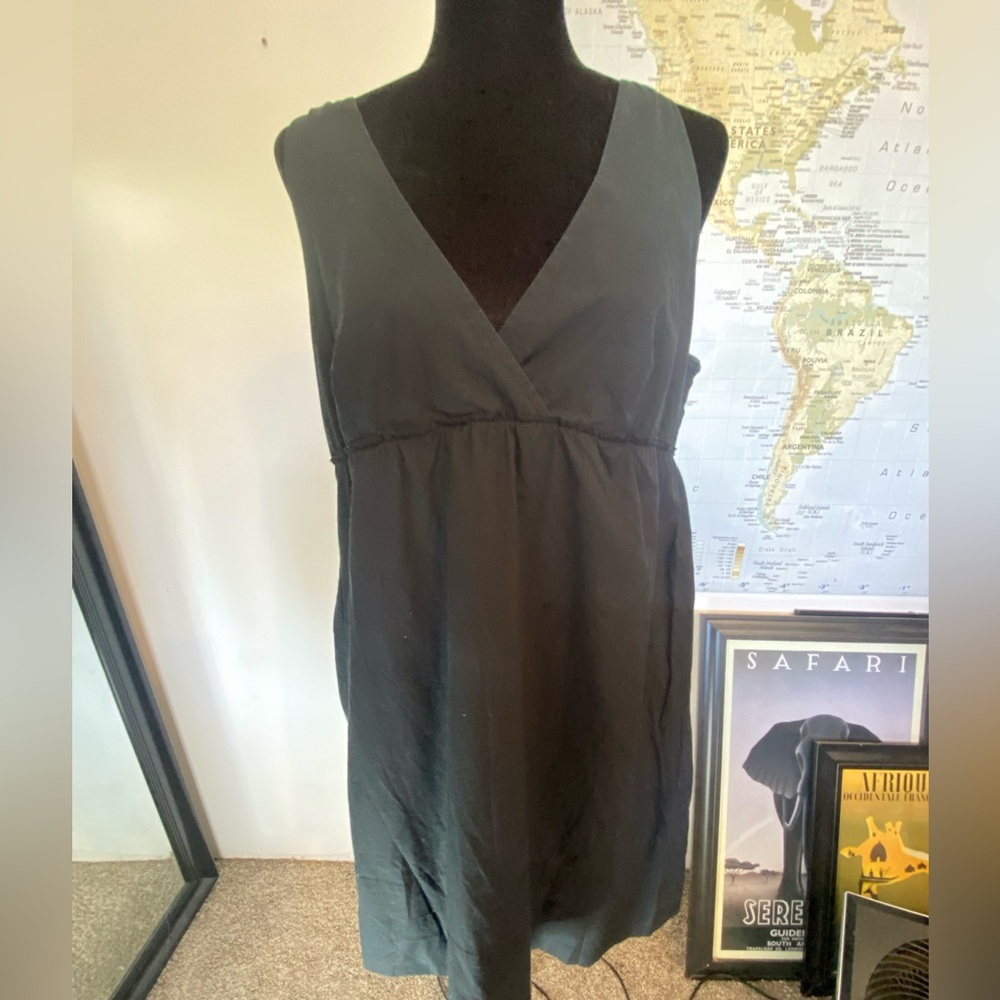 Gap size 12, black dress